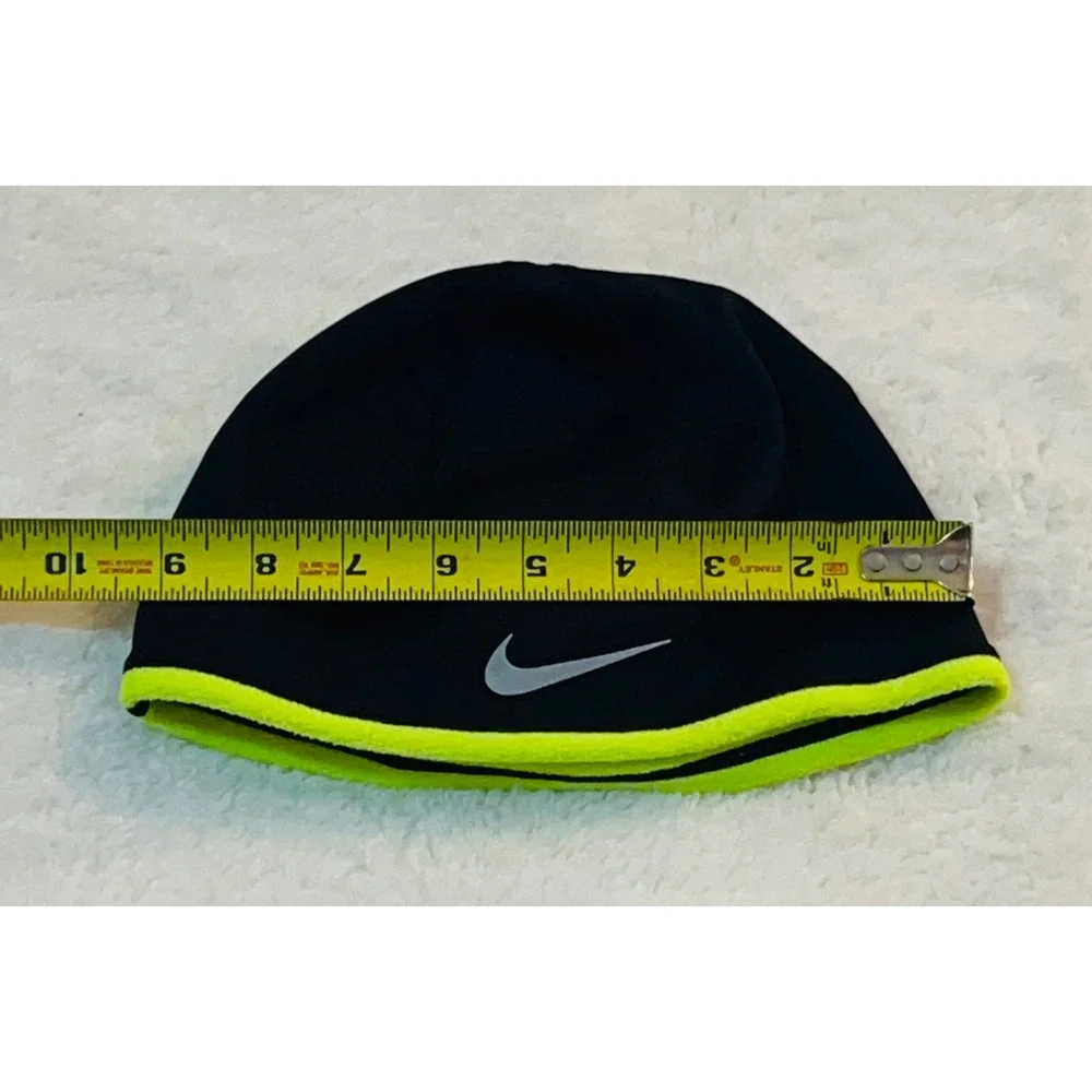 Nike Therma-FIT Reversible Beanie Men Black Neon Green Reflective Running Hat
